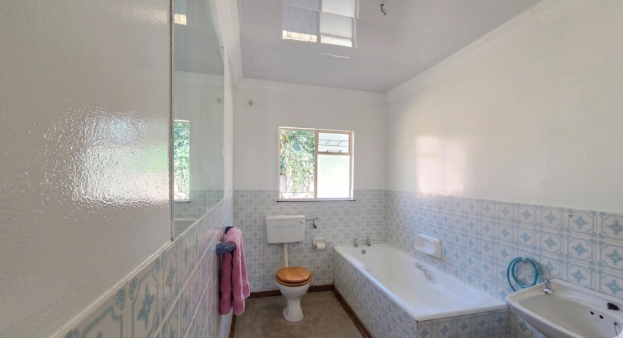 4 Bedroom Property for Sale in Pellissier Free State